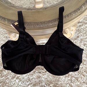 Wacoal Black Simple Shaping Underwire Minimizer Bra 36D 857109 NWT